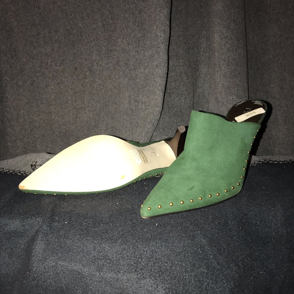Shoes - Picture 2 of 3